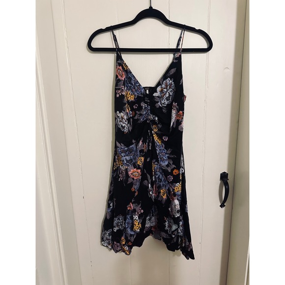 Free People Dresses & Skirts - Free People Happy Heart mini ruched dress in a black floral print